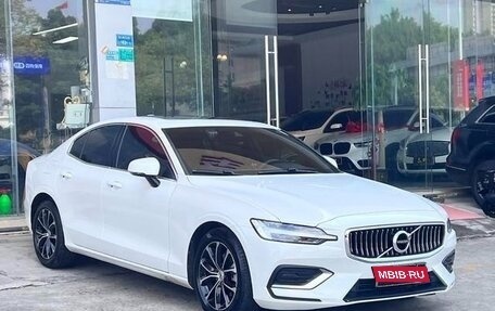 Volvo S60 III, 2021 год, 2 250 000 рублей, 3 фотография