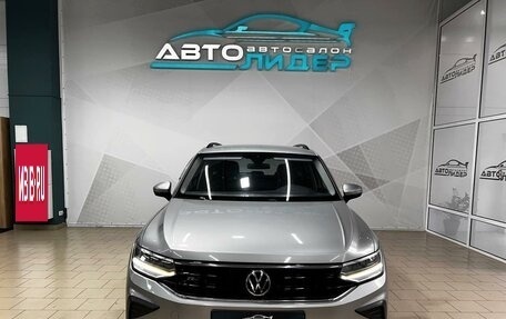 Volkswagen Tiguan II, 2021 год, 3 299 000 рублей, 3 фотография