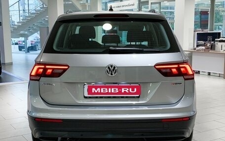 Volkswagen Tiguan II, 2020 год, 2 699 000 рублей, 5 фотография