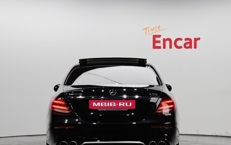 Mercedes-Benz E-Класс AMG, 2021 год, 5 440 000 рублей, 4 фотография