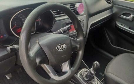 KIA Rio III рестайлинг, 2015 год, 380 000 рублей, 1 фотография