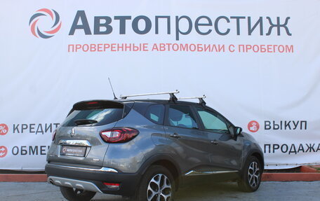 Renault Kaptur I рестайлинг, 2018 год, 1 680 000 рублей, 8 фотография