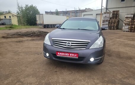 Nissan Teana, 2010 год, 900 000 рублей, 1 фотография