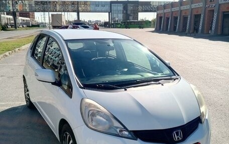 Honda Jazz II рестайлинг, 2012 год, 1 049 000 рублей, 2 фотография