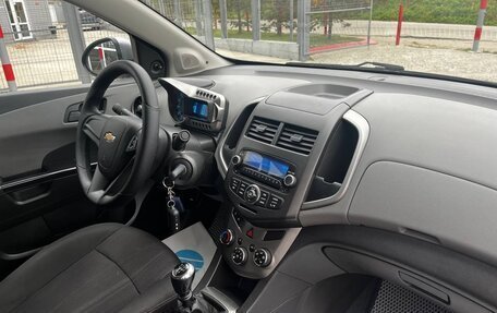 Chevrolet Aveo III, 2012 год, 599 900 рублей, 9 фотография