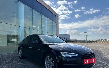 Audi A4, 2017 год, 2 450 000 рублей, 3 фотография