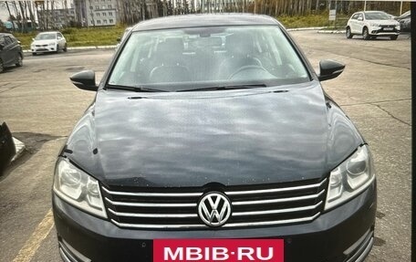 Volkswagen Passat B7, 2012 год, 1 099 995 рублей, 2 фотография