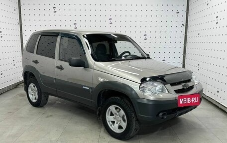 Chevrolet Niva I рестайлинг, 2011 год, 587 500 рублей, 2 фотография