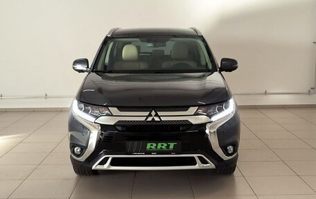 Mitsubishi Outlander III рестайлинг 3, 2020 год, 2 589 000 рублей, 2 фотография