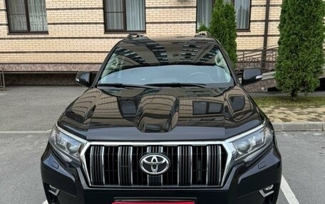 Toyota Land Cruiser Prado 150 рестайлинг 2, 2019 год, 4 850 000 рублей, 1 фотография