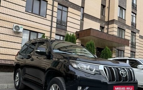 Toyota Land Cruiser Prado 150 рестайлинг 2, 2019 год, 4 850 000 рублей, 3 фотография