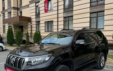 Toyota Land Cruiser Prado 150 рестайлинг 2, 2019 год, 4 850 000 рублей, 2 фотография