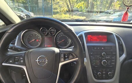 Opel Astra J, 2012 год, 999 999 рублей, 2 фотография