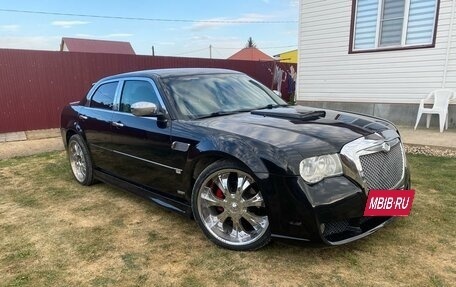 Chrysler 300C II, 2005 год, 1 400 000 рублей, 4 фотография