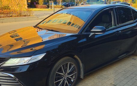 Toyota Camry, 2021 год, 3 800 000 рублей, 1 фотография