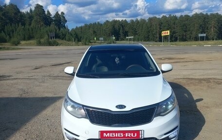 KIA Rio III рестайлинг, 2016 год, 900 000 рублей, 2 фотография