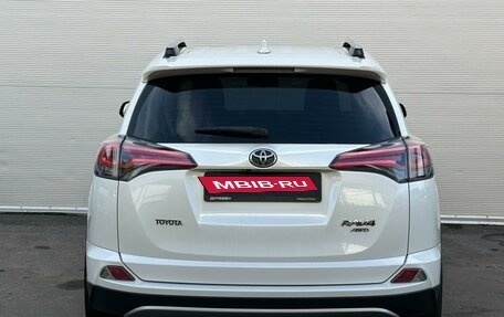 Toyota RAV4, 2017 год, 2 630 000 рублей, 4 фотография