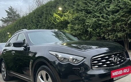 Infiniti FX II, 2010 год, 2 200 000 рублей, 2 фотография