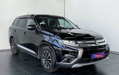 Mitsubishi Outlander III рестайлинг 3, 2015 год, 1 930 000 рублей, 1 фотография