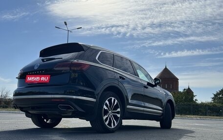 Volkswagen Touareg III, 2019 год, 6 200 000 рублей, 5 фотография