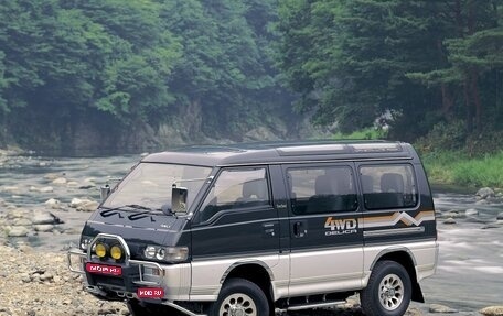 Mitsubishi Delica III, 1993 год, 450 000 рублей, 1 фотография