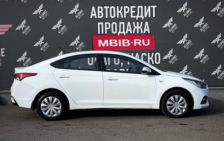 Hyundai Solaris II рестайлинг, 2017 год, 1 025 000 рублей, 10 фотография