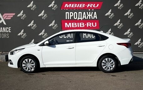 Hyundai Solaris II рестайлинг, 2017 год, 1 025 000 рублей, 4 фотография