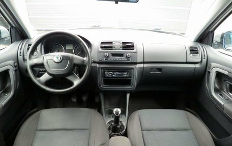 Skoda Fabia II, 2011 год, 575 000 рублей, 6 фотография