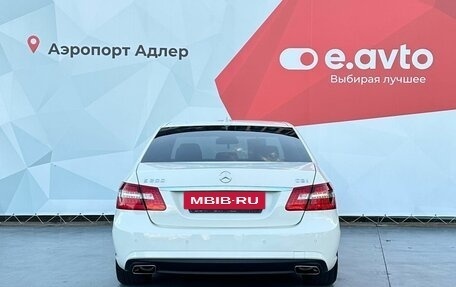 Mercedes-Benz E-Класс, 2011 год, 1 890 000 рублей, 5 фотография