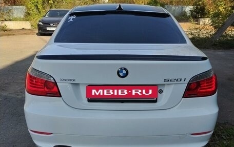 BMW 5 серия, 2008 год, 1 380 000 рублей, 13 фотография