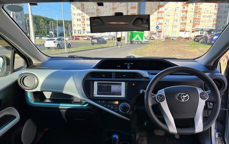 Toyota Aqua I, 2012 год, 850 000 рублей, 7 фотография