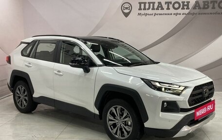 Toyota RAV4, 2024 год, 4 450 000 рублей, 3 фотография