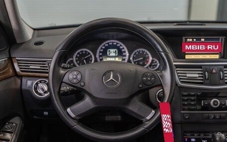 Mercedes-Benz E-Класс, 2011 год, 1 800 000 рублей, 13 фотография