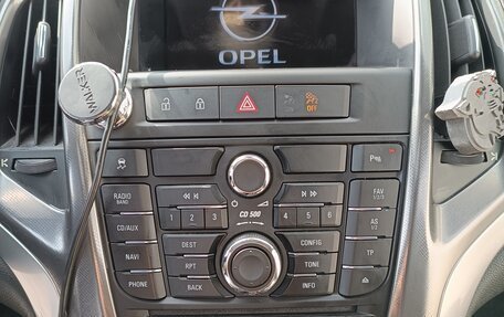 Opel Astra J, 2011 год, 810 000 рублей, 14 фотография