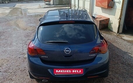 Opel Astra J, 2011 год, 810 000 рублей, 9 фотография