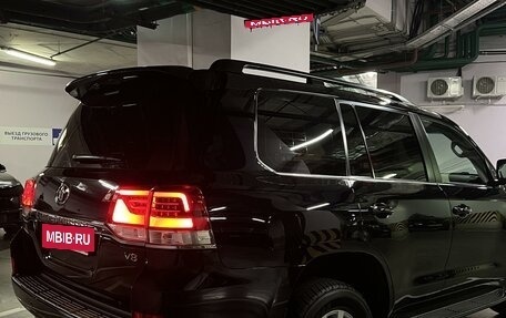 Toyota Land Cruiser 200, 2017 год, 6 590 000 рублей, 7 фотография