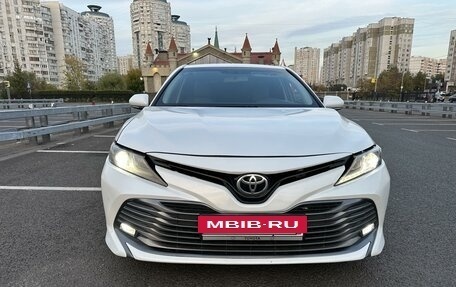 Toyota Camry, 2020 год, 2 080 000 рублей, 8 фотография