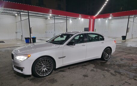 BMW 7 серия, 2013 год, 3 300 000 рублей, 1 фотография