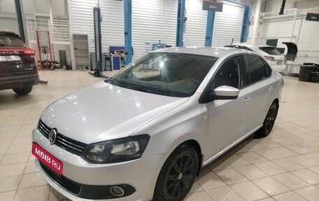 Volkswagen Polo VI (EU Market), 2013 год, 850 000 рублей, 1 фотография