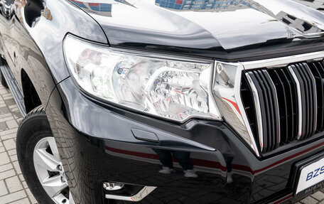 Toyota Land Cruiser Prado 150 рестайлинг 2, 2017 год, 3 819 000 рублей, 9 фотография