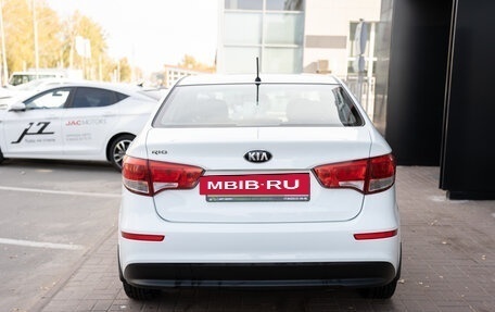 KIA Rio III рестайлинг, 2016 год, 926 000 рублей, 4 фотография