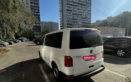 Volkswagen Caravelle T6 рестайлинг, 2017 год, 2 580 000 рублей, 12 фотография