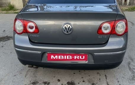 Volkswagen Passat B6, 2005 год, 850 000 рублей, 9 фотография