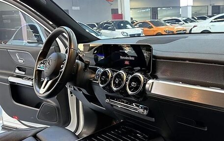 Mercedes-Benz GLB, 2020 год, 2 870 000 рублей, 7 фотография