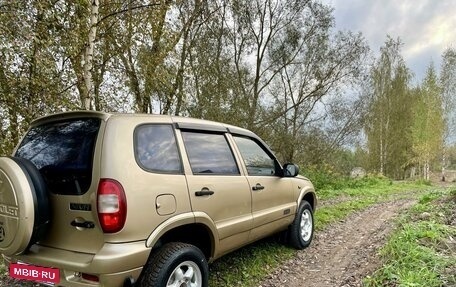 Chevrolet Niva I рестайлинг, 2005 год, 390 000 рублей, 21 фотография