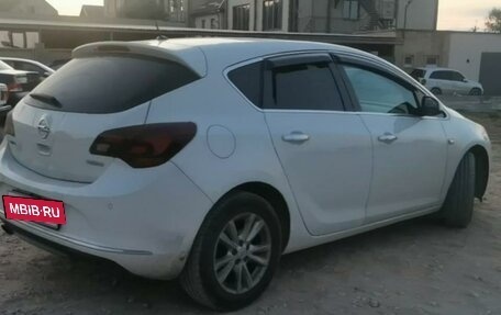 Opel Astra J, 2012 год, 950 000 рублей, 6 фотография