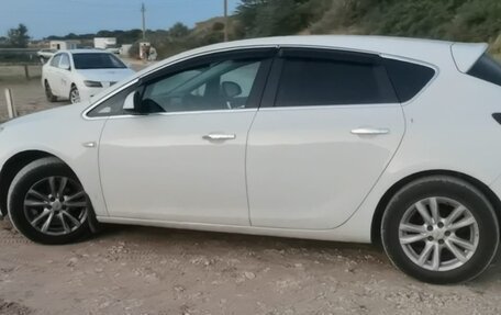 Opel Astra J, 2012 год, 950 000 рублей, 10 фотография