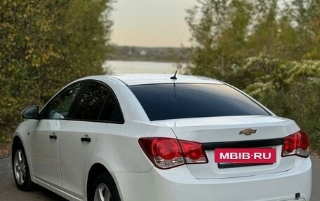 Chevrolet Cruze II, 2011 год, 705 000 рублей, 4 фотография