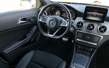 Mercedes-Benz GLA, 2017 год, 3 500 000 рублей, 10 фотография