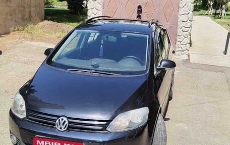 Volkswagen Golf Plus II, 2011 год, 890 000 рублей, 2 фотография